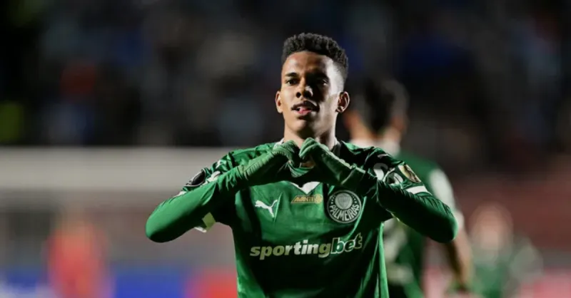 Estêvão supera Yamal: Análise do talento do Palmeiras