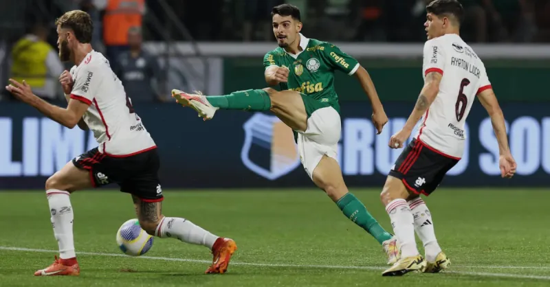 Análise Tática Palmeiras x Flamengo: Desempenho Defensivo e Ofensivo no Brasileirão