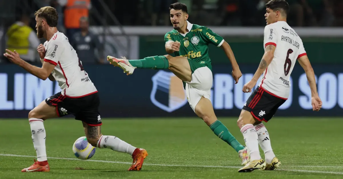 Análise Tática Palmeiras x Flamengo: Desempenho Defensivo e Ofensivo no Brasileirão