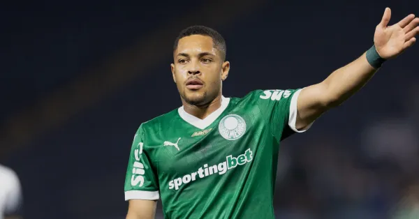 Palmeiras: Investimento de R$ 423 Milhões e Pior Ataque do G10 no Brasileirão 2025