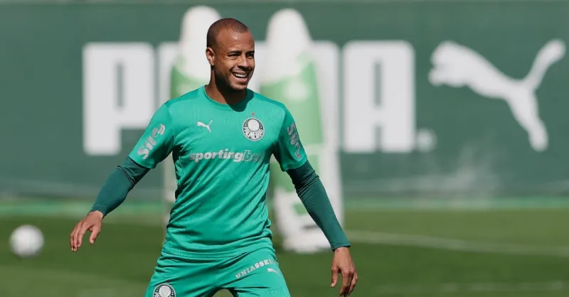Mayke Abre o Jogo: A Influência Transformadora de Abel Ferreira e o Adeus ao Palmeiras