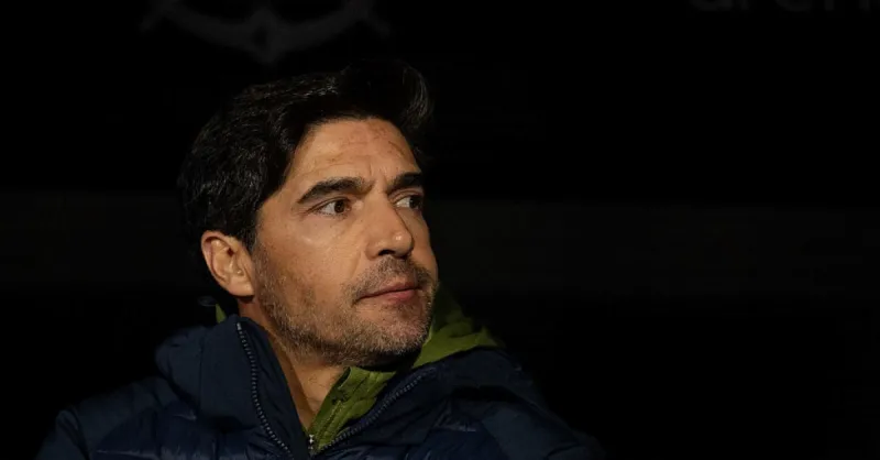 Abel Ferreira Sob Fogo: Análise Tática da Derrota do Palmeiras na Copa do Brasil