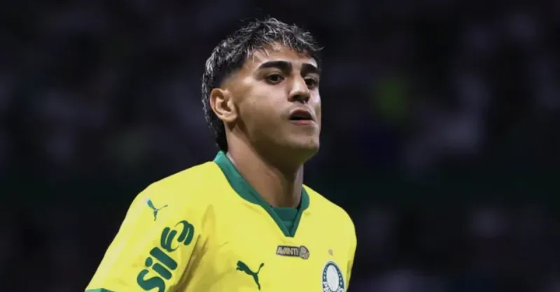 Facundo Torres: Por Que o Atacante Perdeu a Titularidade no Palmeiras?