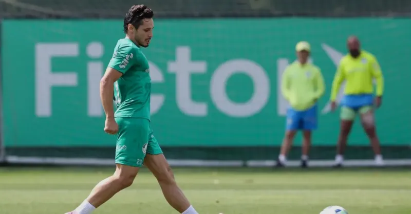 Raphael Veiga Detalha Luta Contra Lesão e Pressão Pelo Retorno no Palmeiras