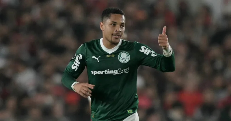 Vitor Roque na Seleção: Abel Ferreira Enfrenta Desafios Cruciais no Palmeiras