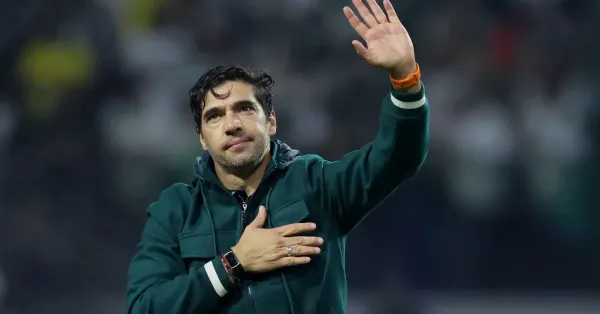Abel Ferreira abre o jogo sobre renovação no Palmeiras