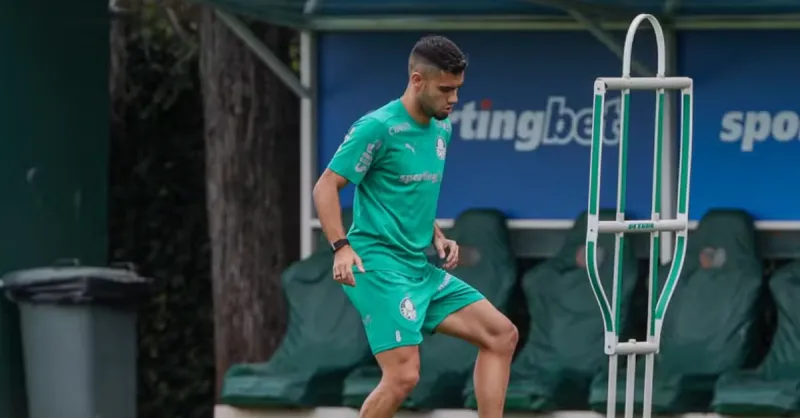Vitor Roque e Andreas Pereira: Novidades na escalação do Palmeiras